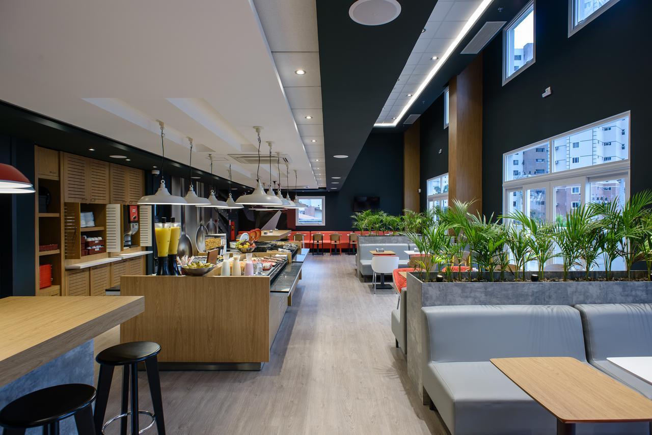 Ibis Centro De Eventos 3*