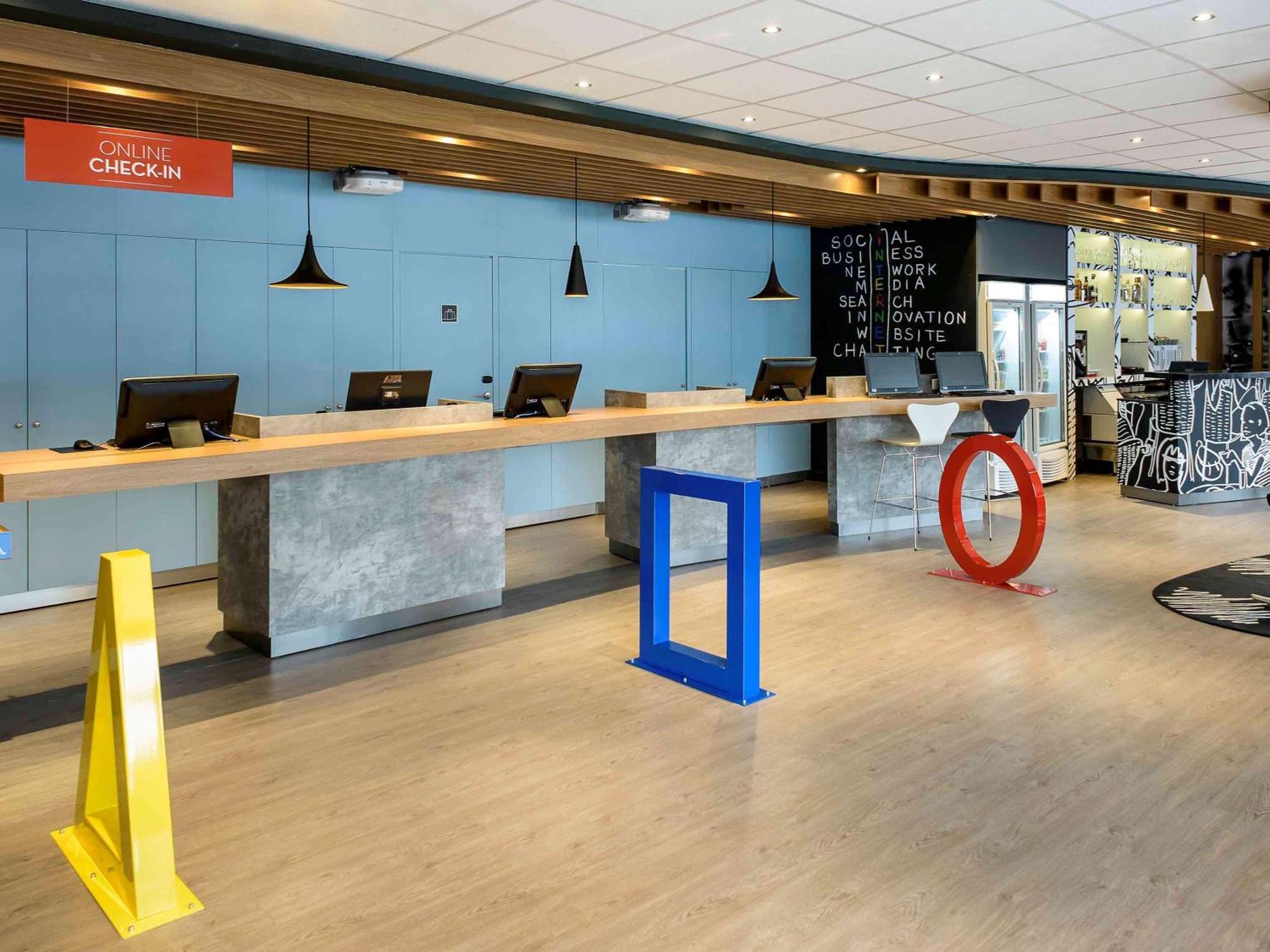 Ibis Centro De Eventos Hotel 3*