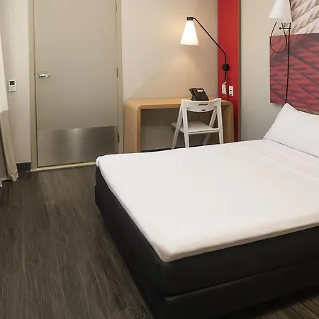 Ibis Centro De Eventos Hotel